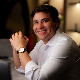 Dr. Darius Nakai